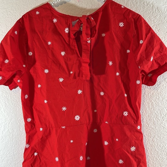 Ban.do Red Dress with Daisy White Floral Pattern Back Tie Front Pockets Sz Large - Picture 7 of 11